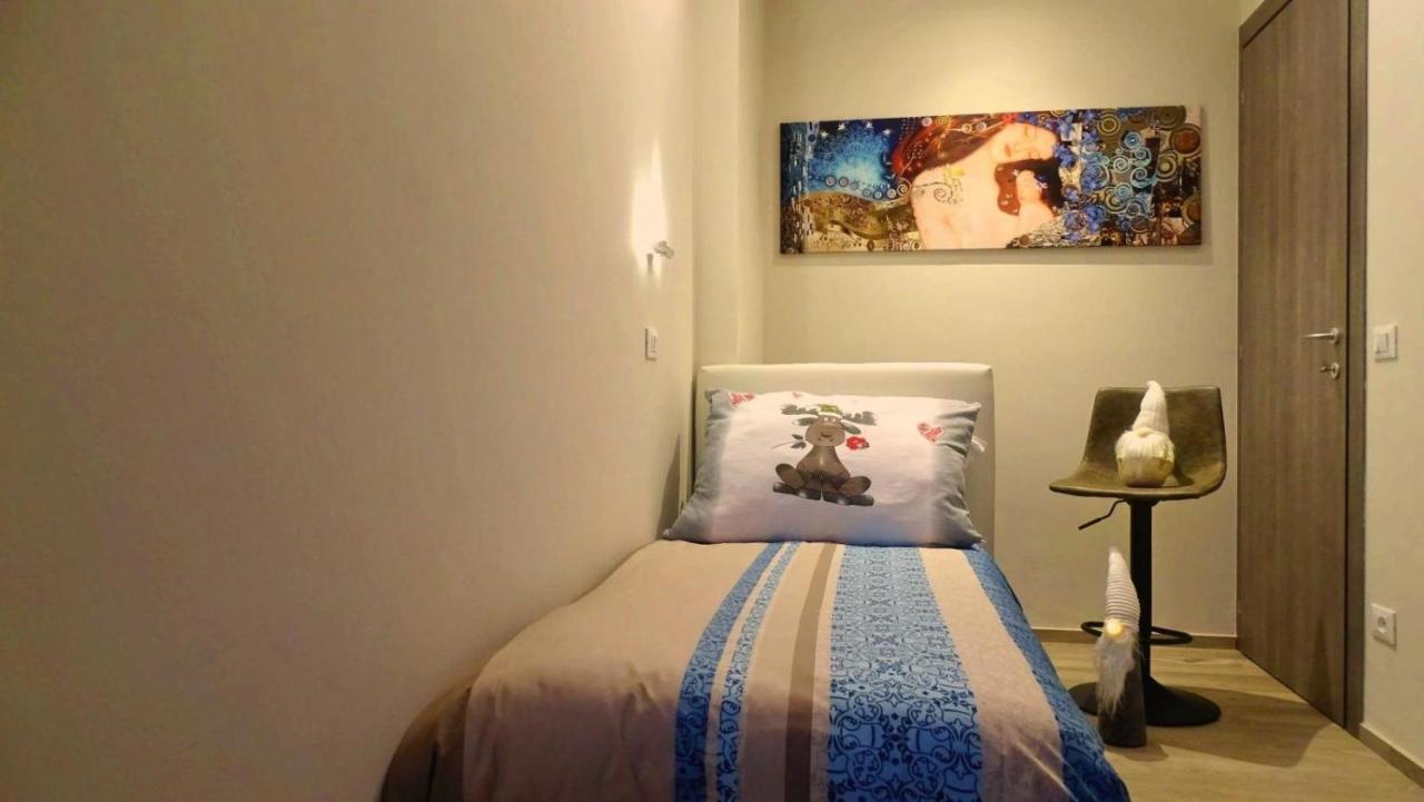 Blue Moon - Via Parigi Apartments Aosta Ngoại thất bức ảnh