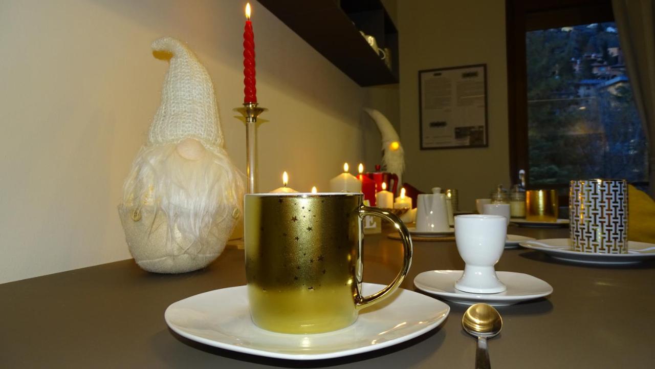 Blue Moon - Via Parigi Apartments Aosta Ngoại thất bức ảnh