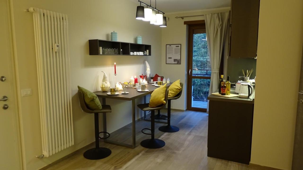 Blue Moon - Via Parigi Apartments Aosta Ngoại thất bức ảnh