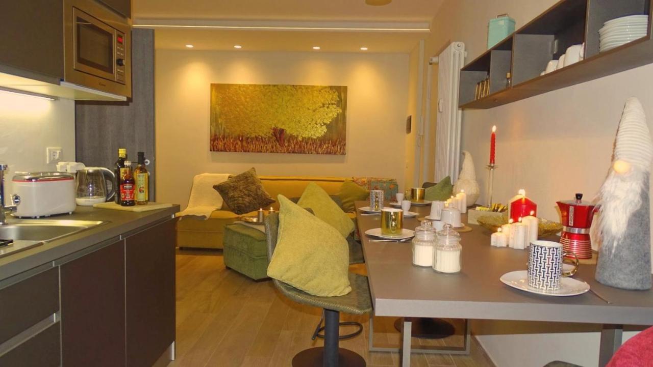 Blue Moon - Via Parigi Apartments Aosta Ngoại thất bức ảnh
